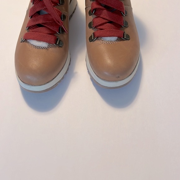 NEW Bionica Diablo Women’s Tan Shearling ankle all weather waterproof lace boots - Picture 3 of 12